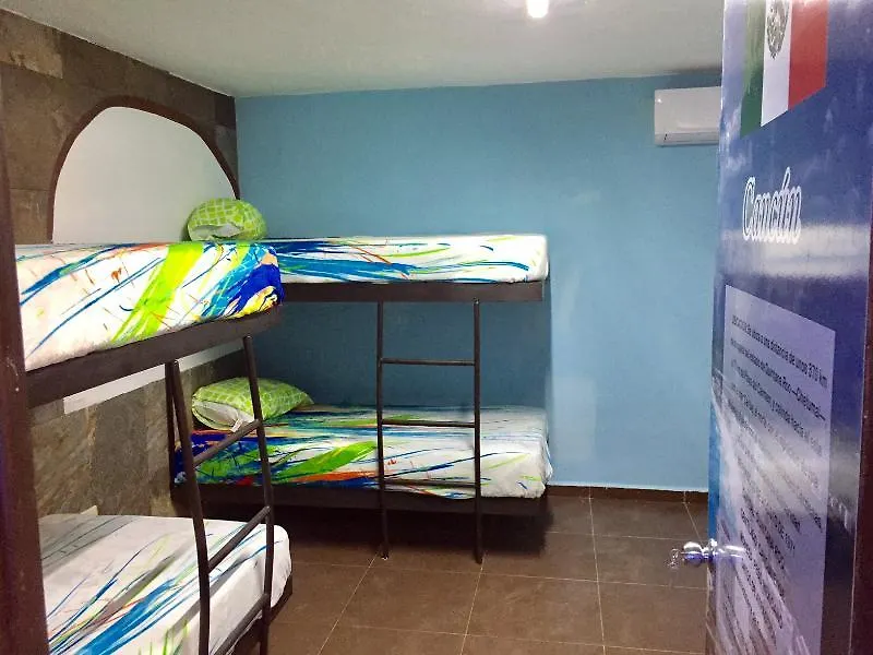 Tropical Caribbean Hostel Cancun Mexico